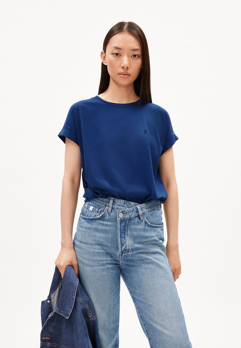 T-Shirt Idaara faded indigo von Armedangels