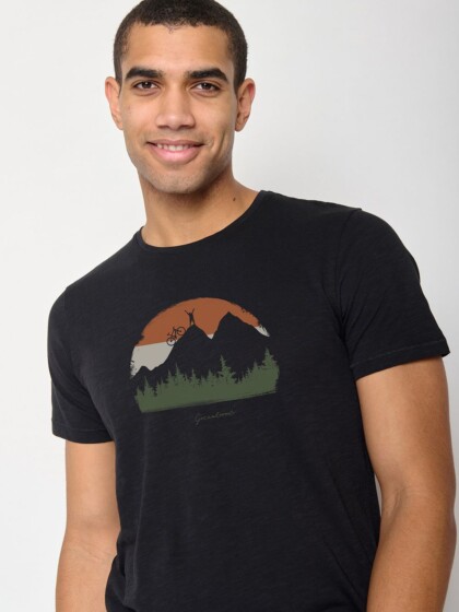 T-Shirt Spice Nature Forest Happy black von Greenbomb