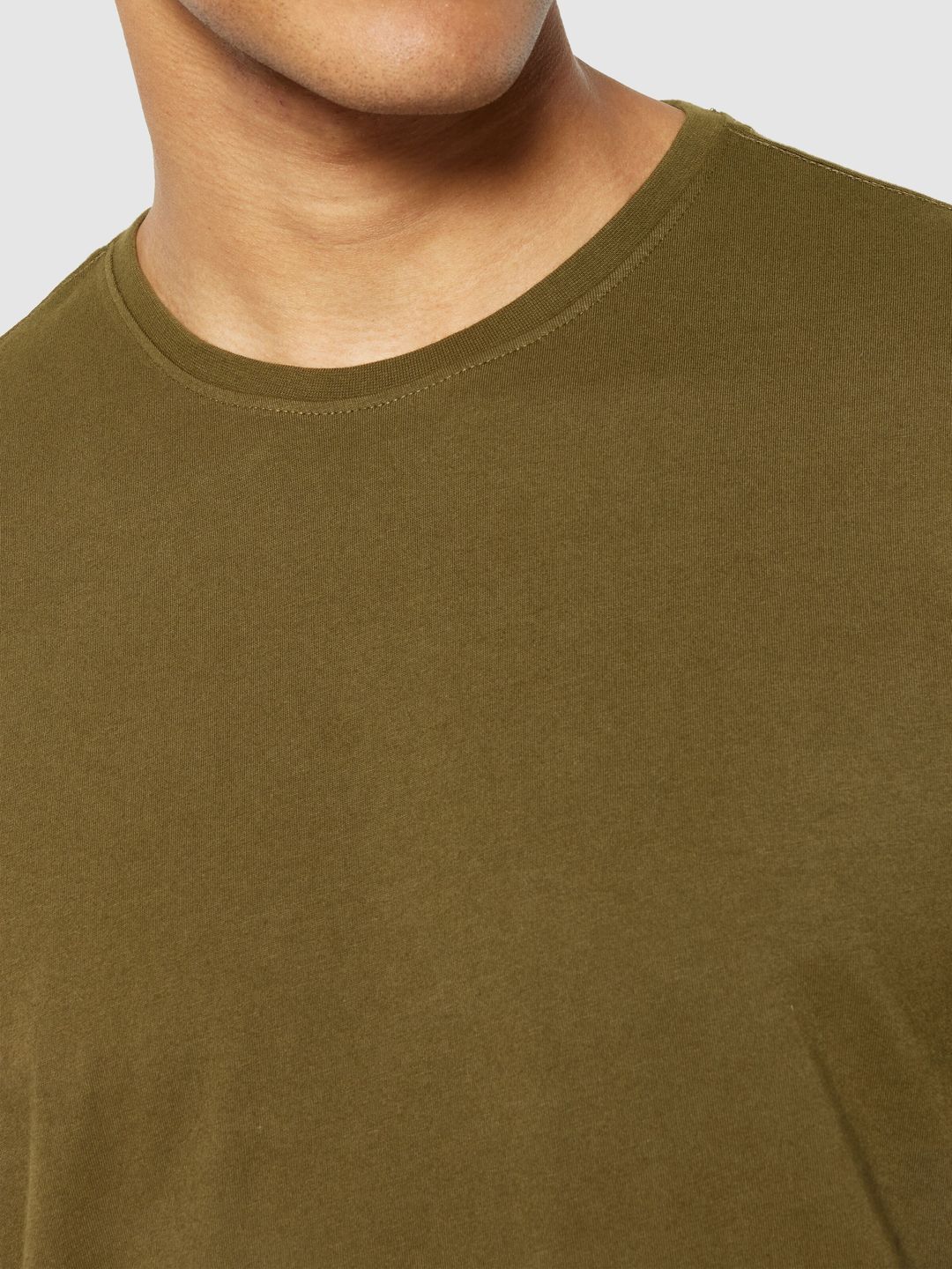 Basic T-Shirt dark olive von KnowledgeCotton Apparel