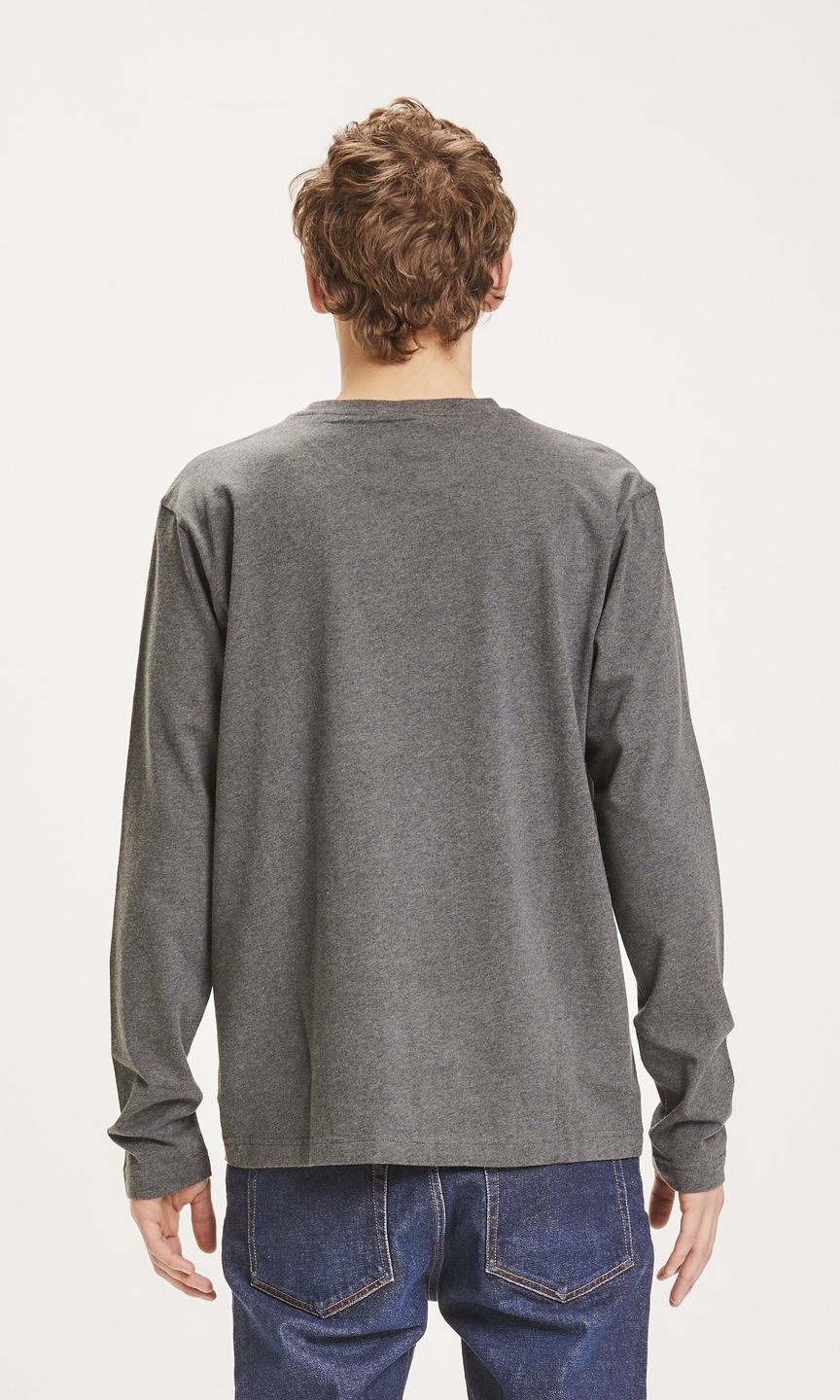 Longsleeve VIGGO badge dark grey melange von KnowledgeCotton Apparel