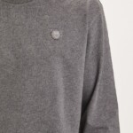 Longsleeve VIGGO badge dark grey melange von KnowledgeCotton Apparel