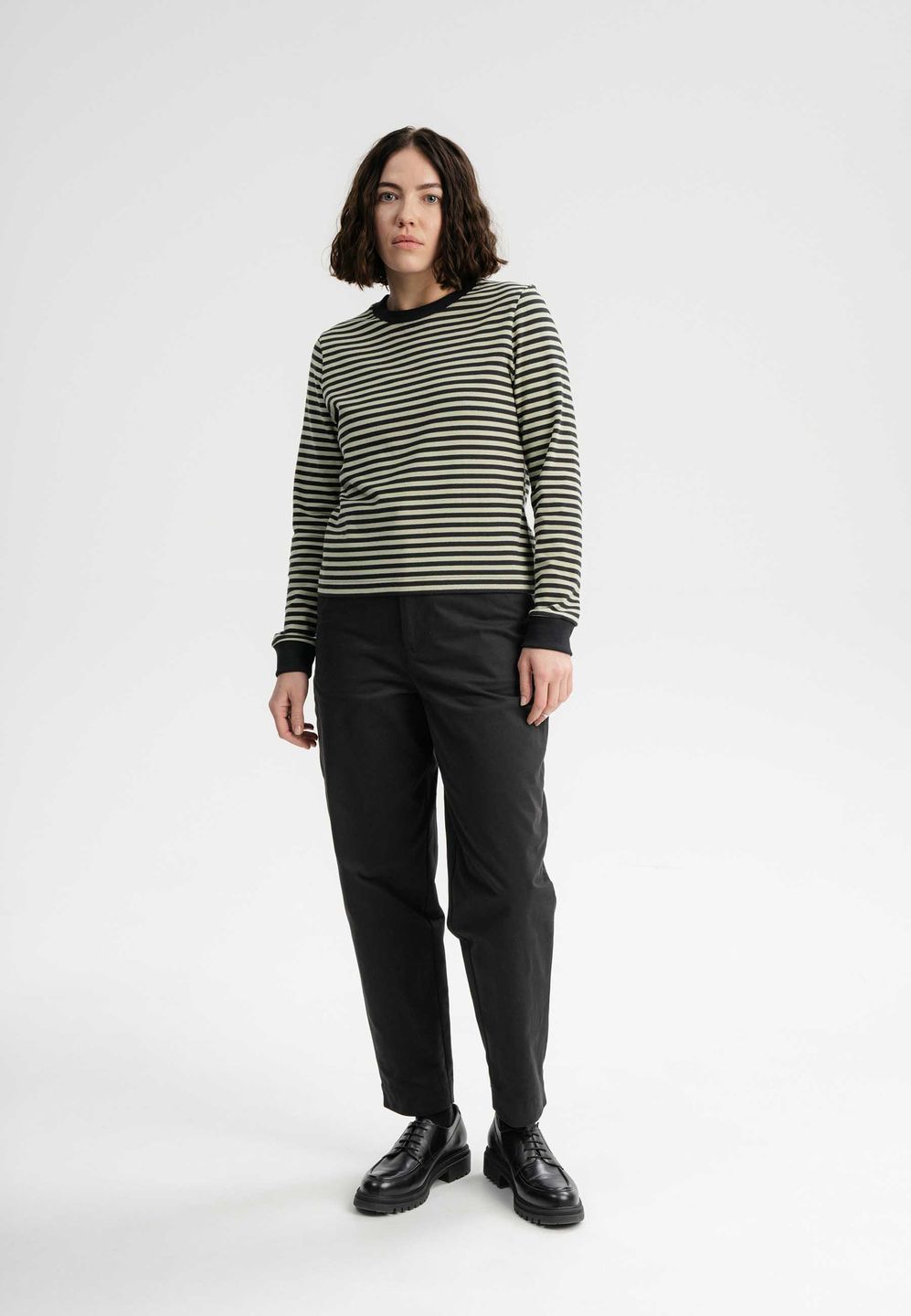 Longsleeve Aastha tea leaf / black stripes von MELAWEAR