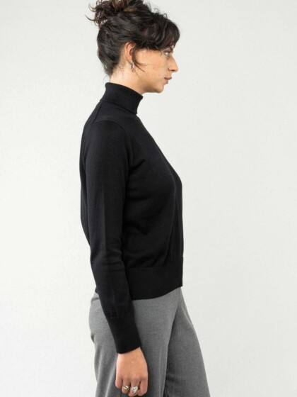 Pullover Feinstrick Mayura black von MELAWEAR