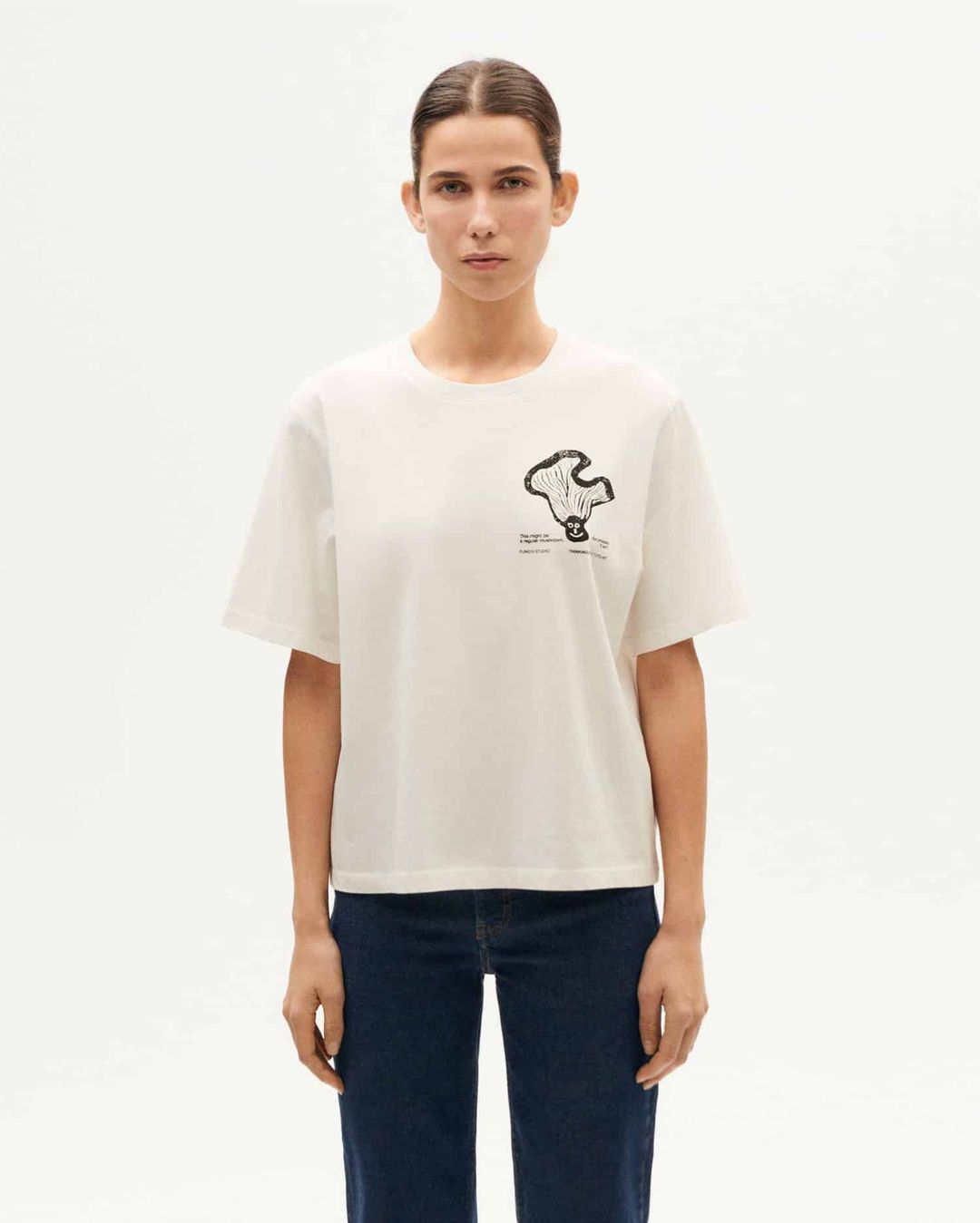 T-Shirt Lucia fhungi / white von Thinking MU