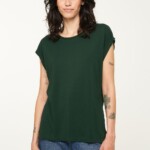 T-Shirt Mithila dark green von recolution