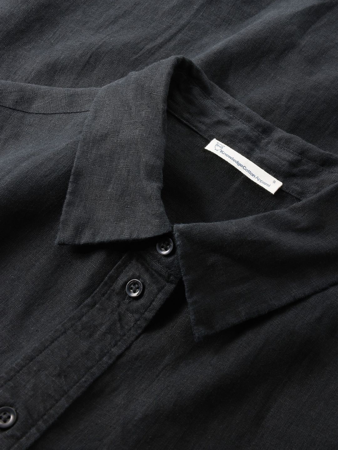 Bluse Loose Linen black jet von KnowledgeCotton Apparel