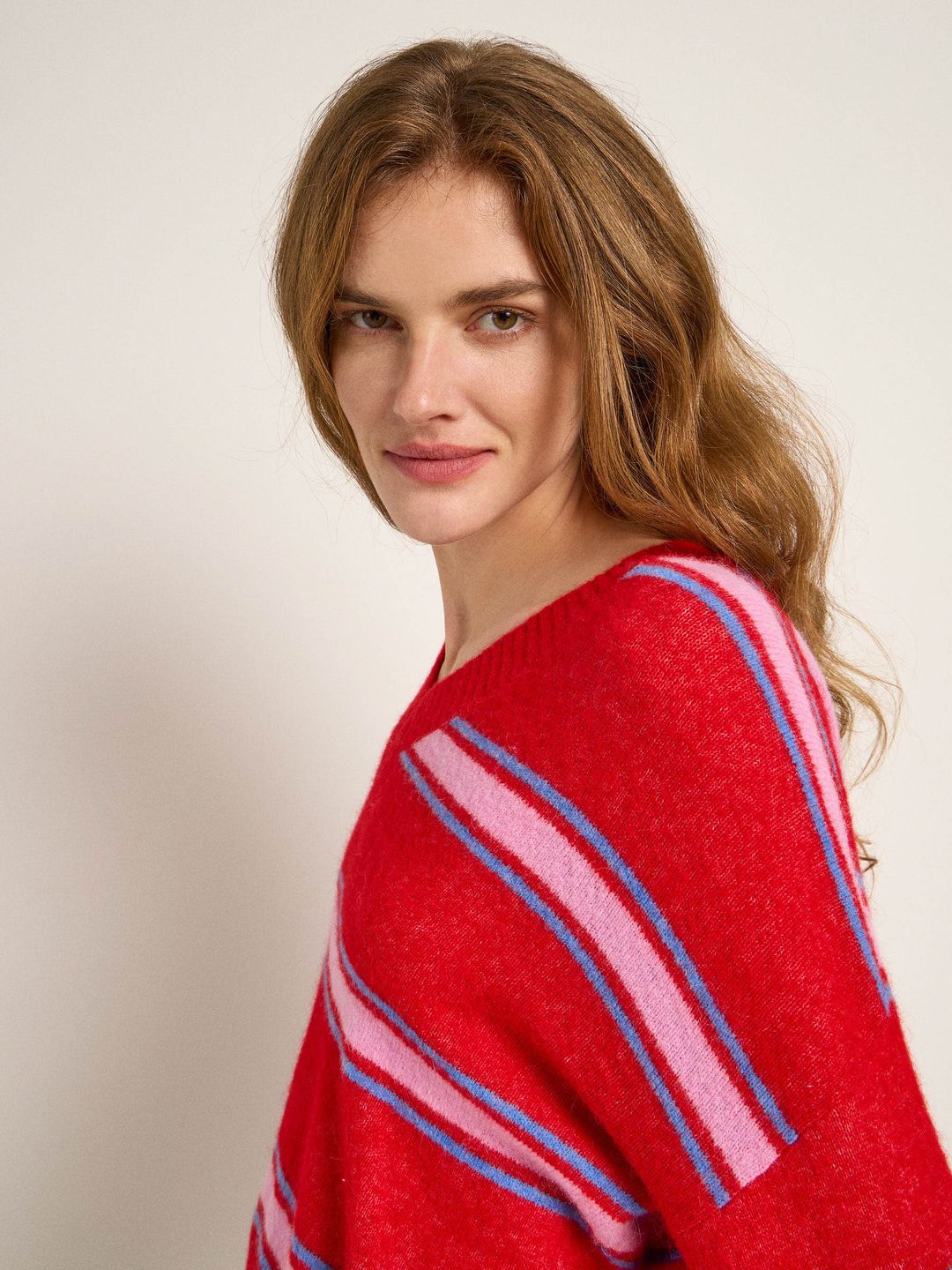 Pullover mit V-Ausschnitt red/ summer pink von Lanius