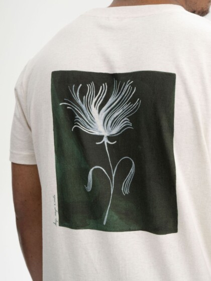 T-Shirt Avan Artist Edition Kaja cream melange / botanical print grün von MELAWEAR