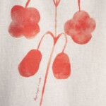 T-Shirt Avan Artist Edition Kaja cream melange / botanical print rot von MELAWEAR